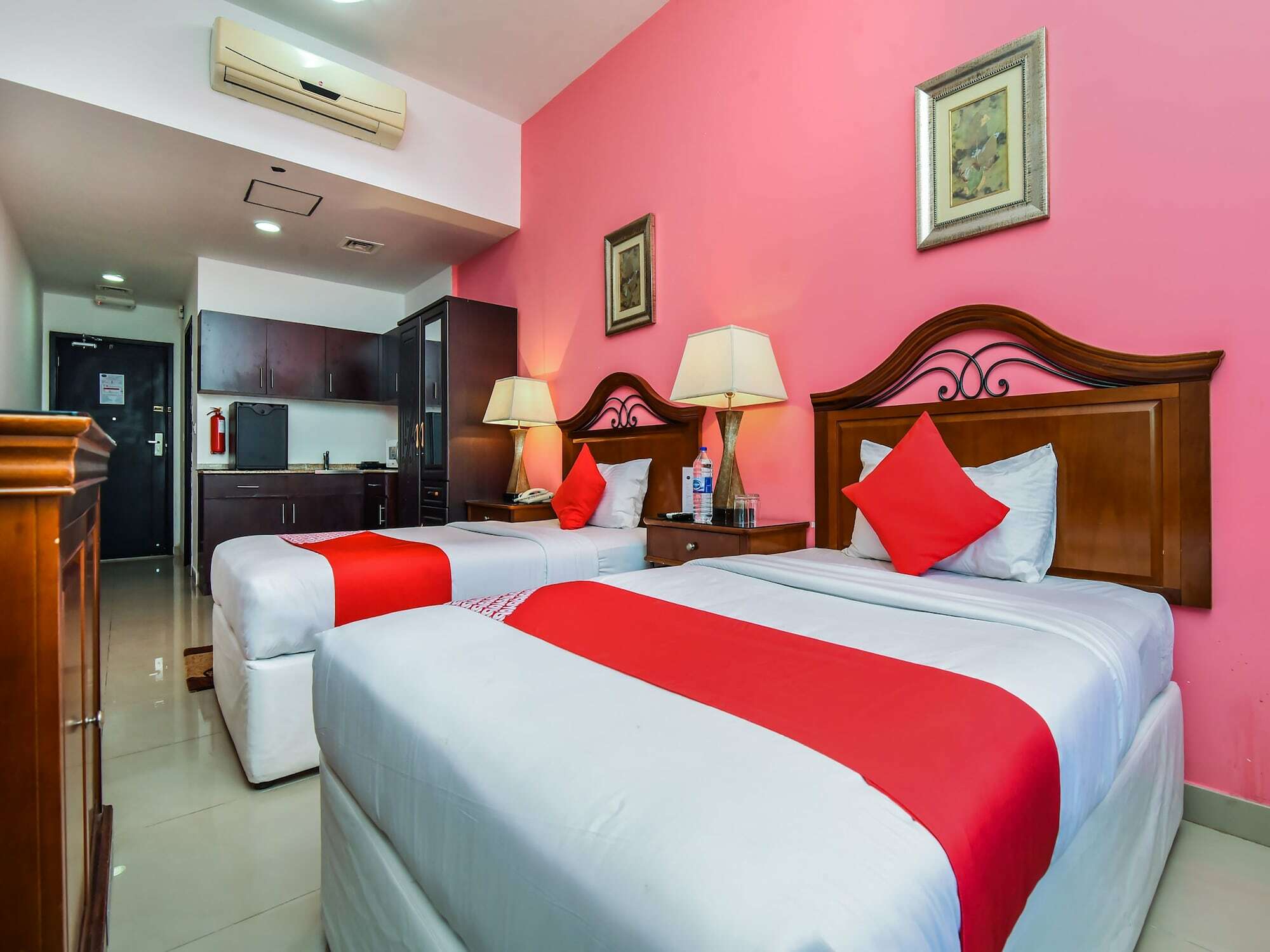 Oyo 138 Empire Hotel Apartments Dubái Exterior foto